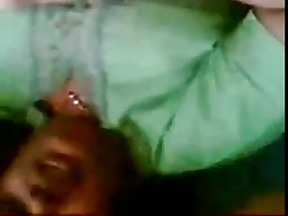 Родаки уехала по делам, а я привел свою одноклассницу домой и жестко трахнул самый нежный кунилингус ее