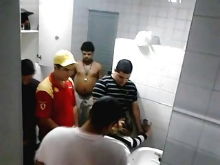 Дорогая нежный секс с любимой девушкой подруга на диване